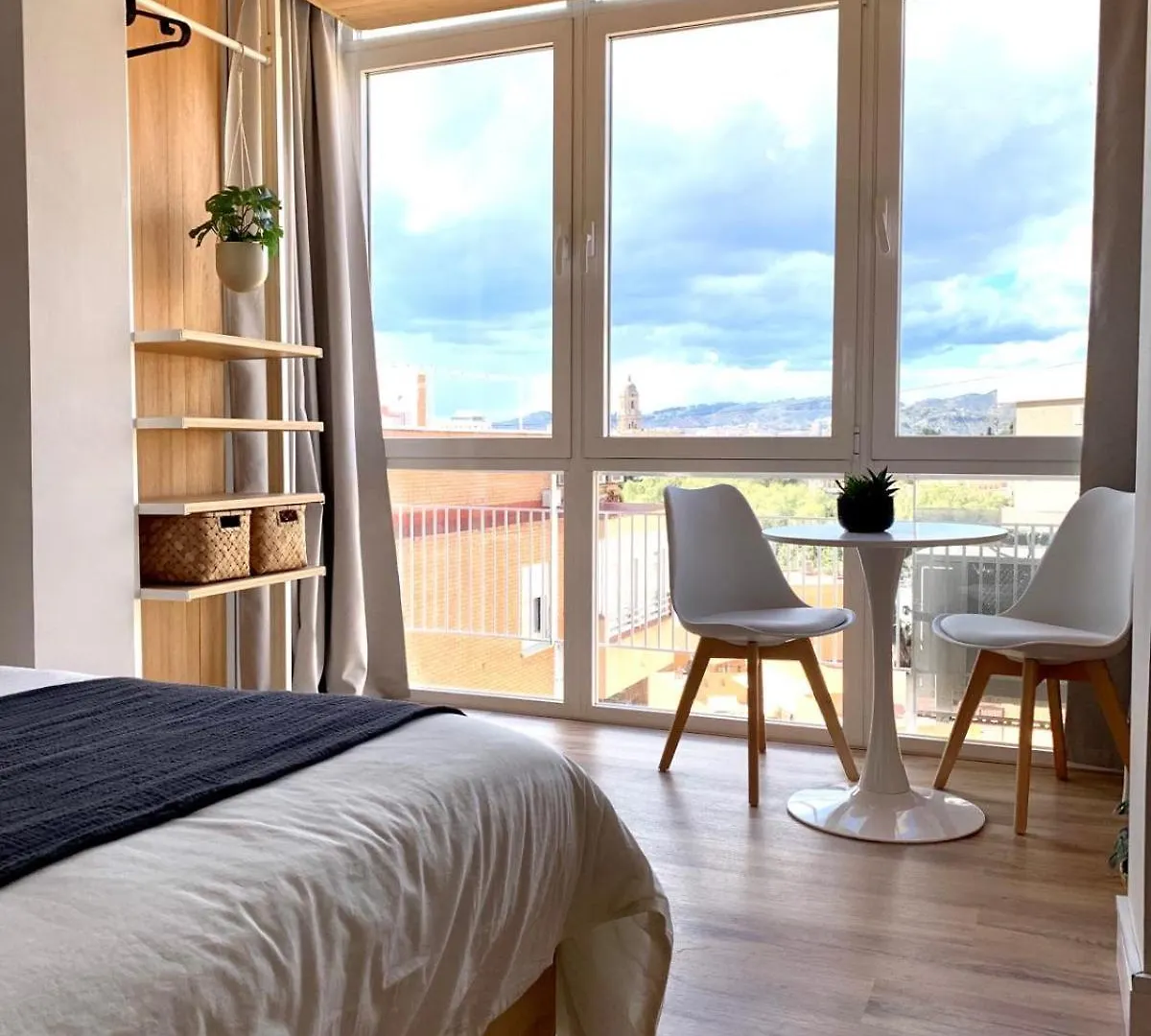 Estudio En Playa La Malagueta contacts