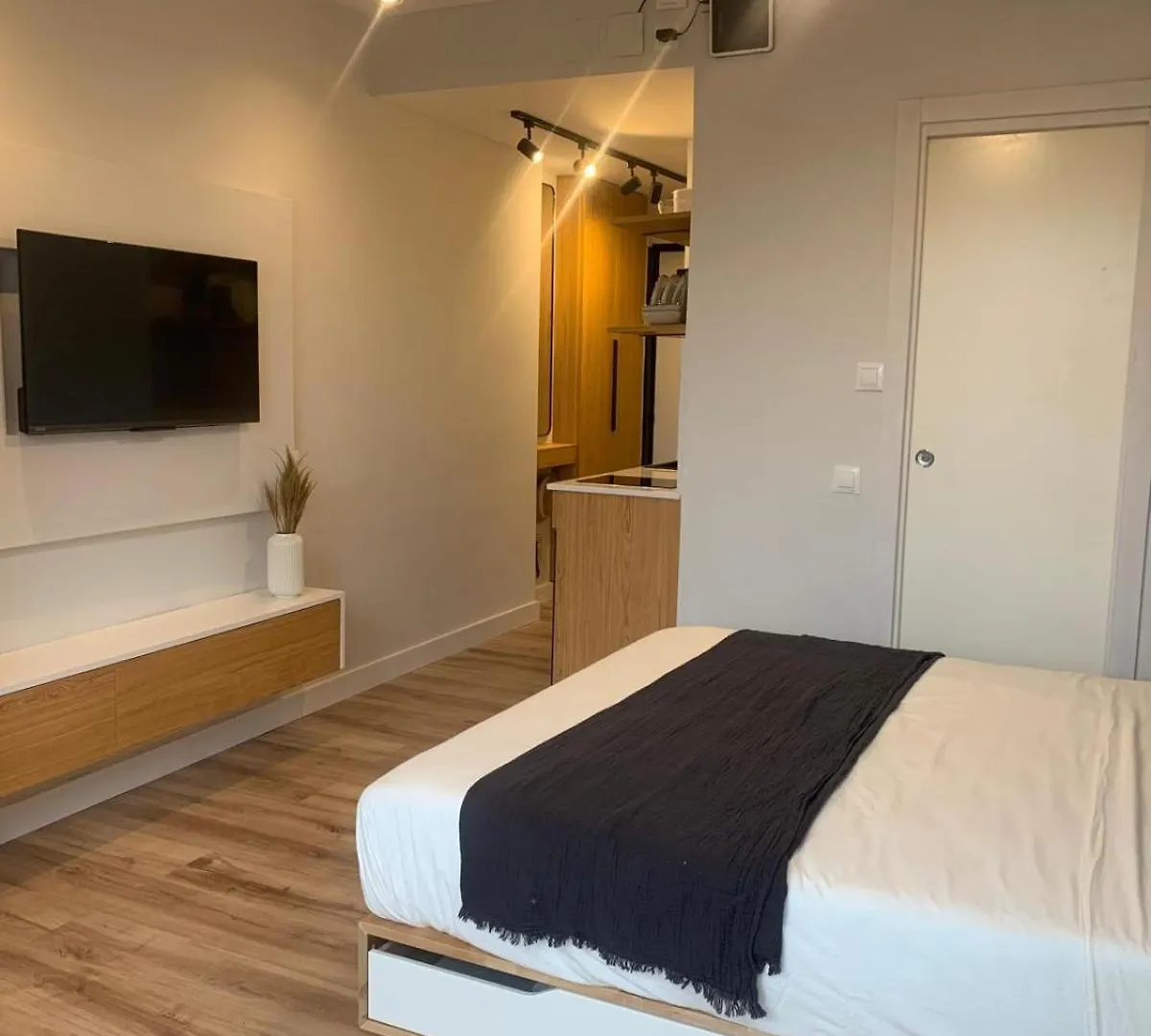 Estudio En Playa La Malagueta Malaga Spain