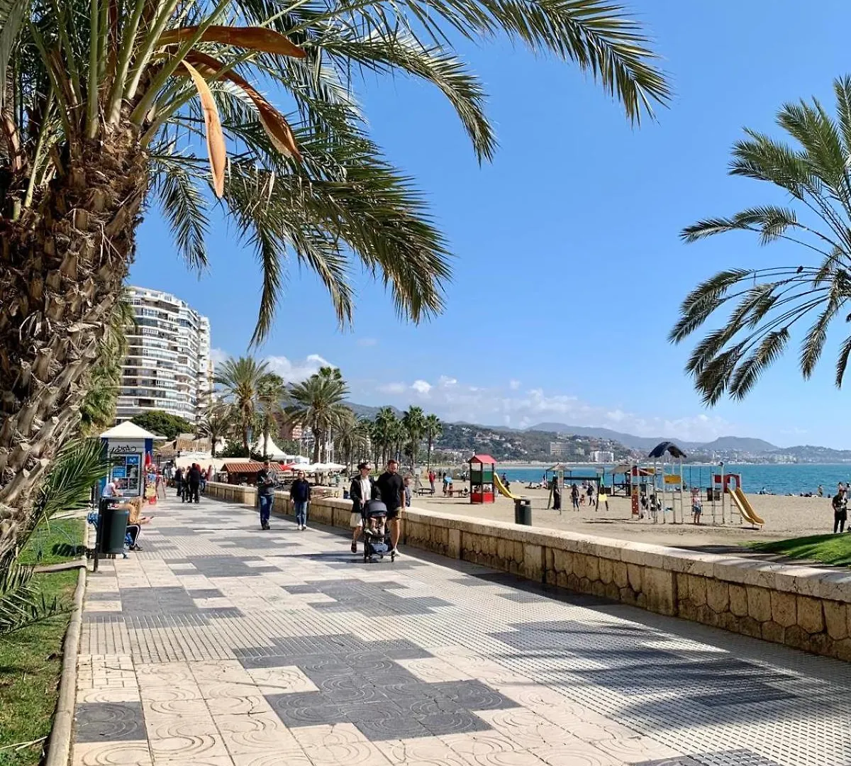 Estudio En Playa La Malagueta Malaga Apartment